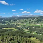 Levehytta - With A View At 1000 Masl Nyaraló