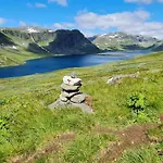 Levehytta - With A View At 1000 Masl
